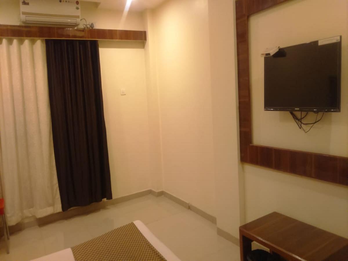 Hotel Shri Krishna Shirdi Luaran gambar