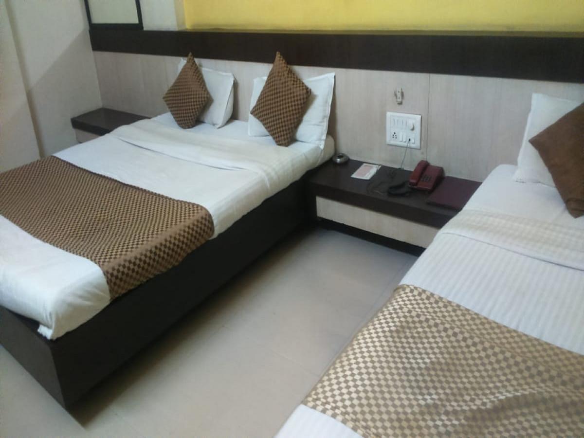 Hotel Shri Krishna Shirdi Luaran gambar